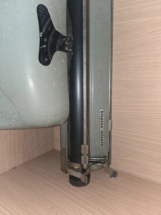 Máquina de escribir Olivetti Lettera 32