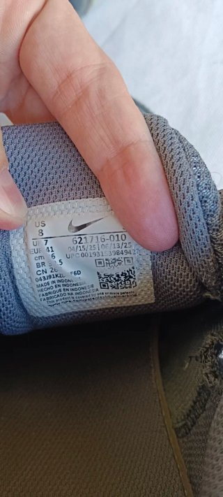 Deportivas Nike Reax 8 Tr grises
