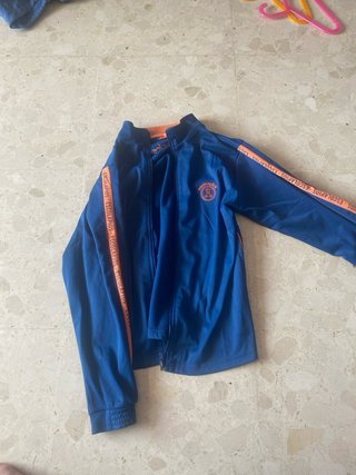 ROPA ESCOLAPIOS