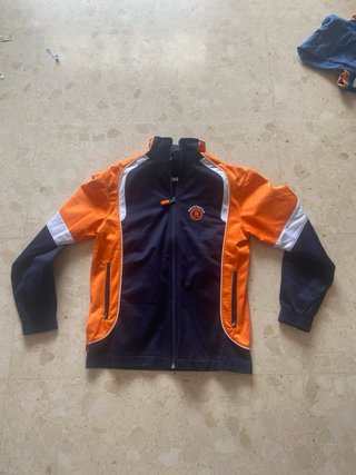 ROPA ESCOLAPIOS