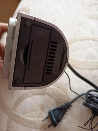 Radio Despertador Proyector Hora