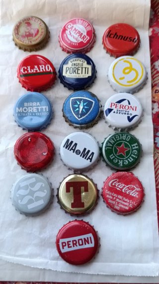 Lotto Tappi Birra e Bevande Varie