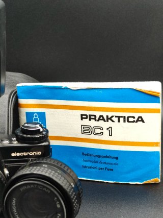 Lote cámara analógica Praktica BC-1 + objetivos
