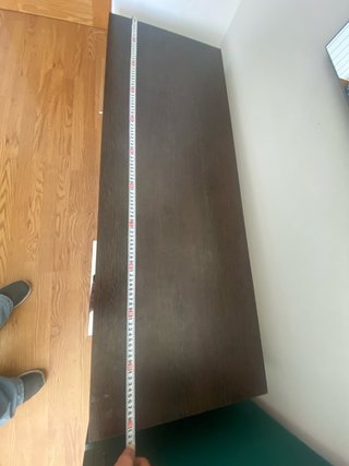 Cómoda de madera con espejo