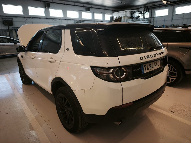 Land Rover Discovery Sport 2.0 TD4 SE 4x4 2018, foto 2