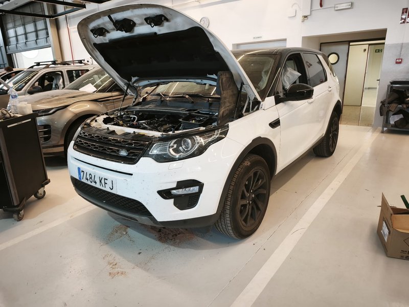 Land Rover Discovery Sport 2.0 TD4 SE 4x4 2018, foto 4