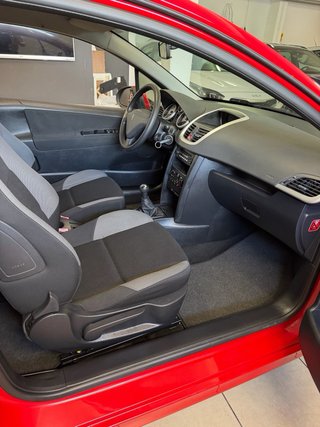 Peugeot 207 2007