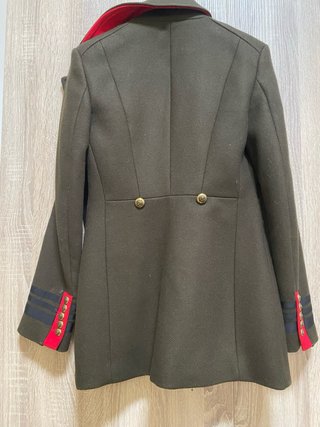 Abrigo militar Zara verde militar Talla XS