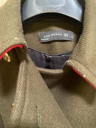 Abrigo militar Zara verde militar Talla XS