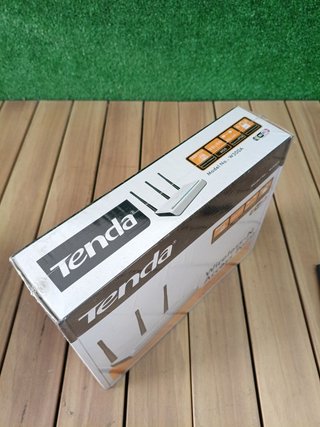 Tenda W300A - Router (Dual Band 10, 100 Mbit/s)