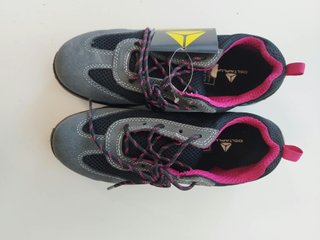 Zapatos de seguridad T-38 Gris/Rosa