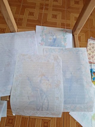 Lote 3 cartas y sobre perfumado años 80