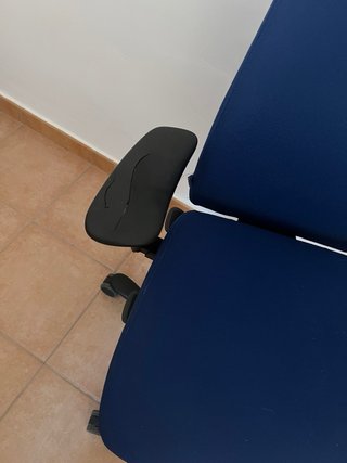 Silla de oficina azul