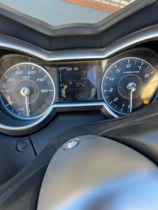 Yamaha X-MAX 300 2022 Negro