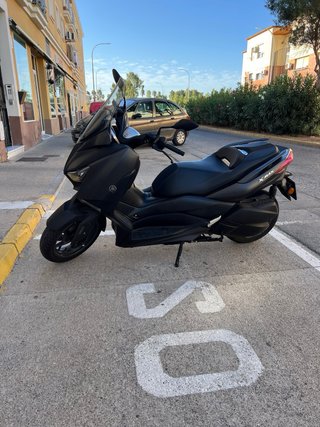 Yamaha X-MAX 300 2022 Negro