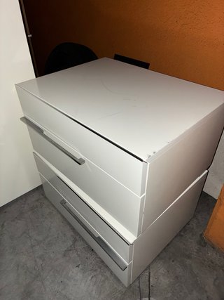 Cómoda grande y 2 pequeñas