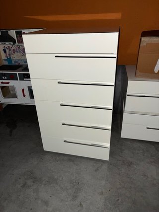 Cómoda grande y 2 pequeñas
