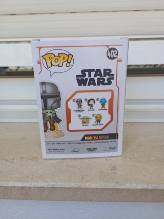 Funko Pop! Star Wars 402 Mandalorian con Niño