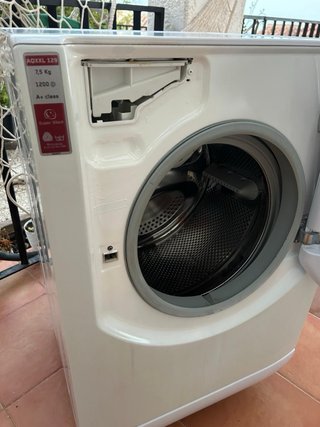 Lavadora Ariston Aqualtis 7.5 kg