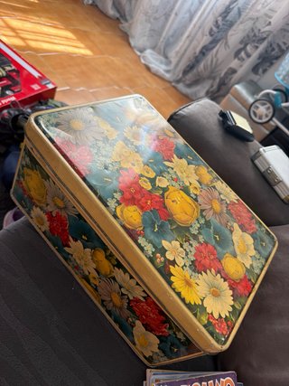 Scatola Latta Vintage Pastiglie Leone Torino Fiori