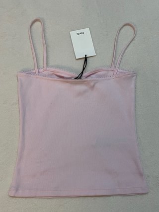 Top tirantes rosa con flor Mango Talla XS nuevo