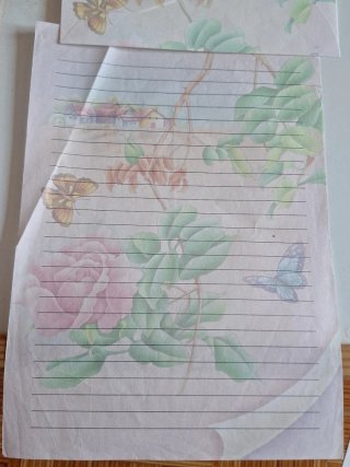 Lote 1 carta y 1 sobre perfumado años 80
