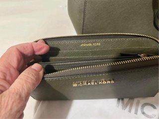 Bolso y cartera Michael Kors verde