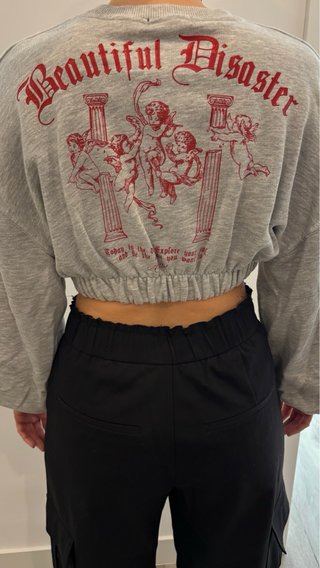 Sudadera Bershka Crop con cintura fruncida