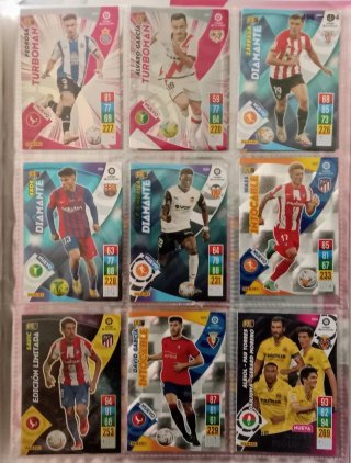 Álbum Adrenalyn 2021-22 con 385 cromos