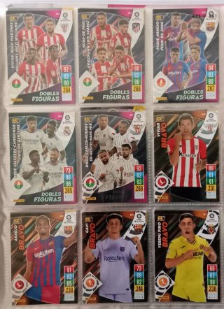 Álbum Adrenalyn 2021-22 con 385 cromos