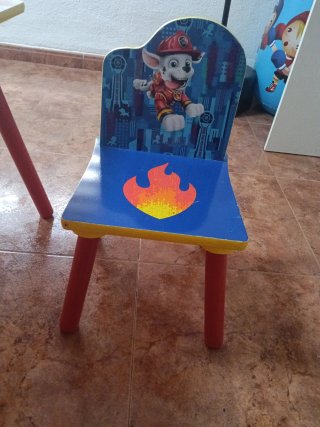 Mesa y 2 Sillas Patrulla Canina