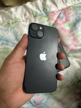 iPhone 14 normal, batería 85%