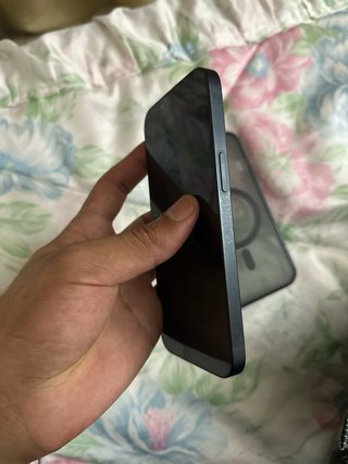 iPhone 14 normal, batería 85%