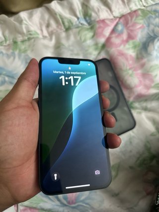 iPhone 14 normal, batería 85%