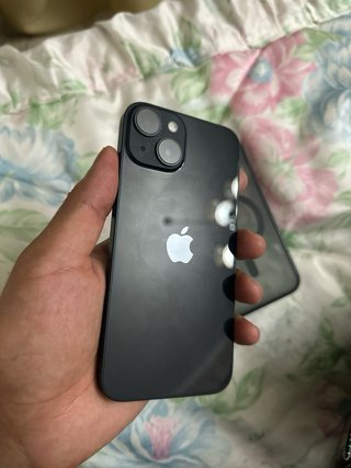 iPhone 14 normal, batería 85%