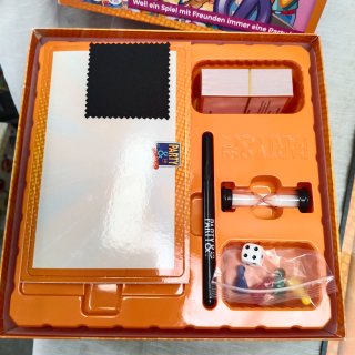 Party & Co. Junior - Juego de Mesa
