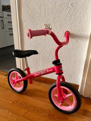 Bicicleta sin pedales rosa Chicco