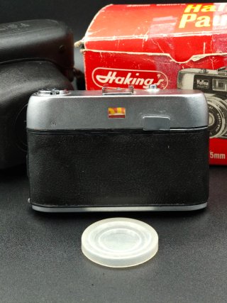Cámara Analógica Compacta Halina Paulette en caja