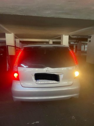 Mitsubishi Grandis 2007