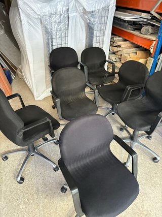 Lote 8 sillas de oficina – 7 iguales + 1 grande