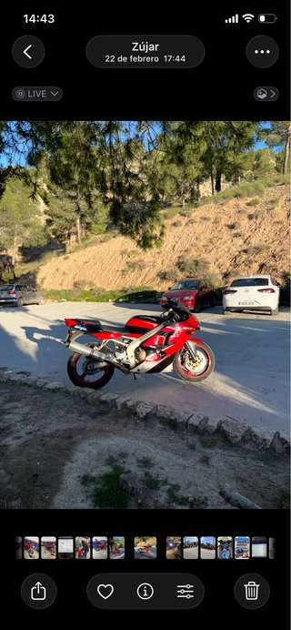 Kawasaki ZX6-R 2001 Roja y Negra