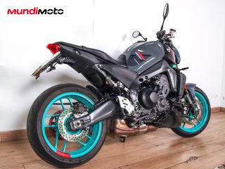YAMAHA MT 09