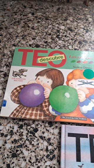 Libros teo 1 euro cada.uno llevando lote