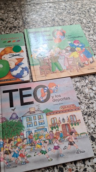 Libros teo 1 euro cada.uno llevando lote