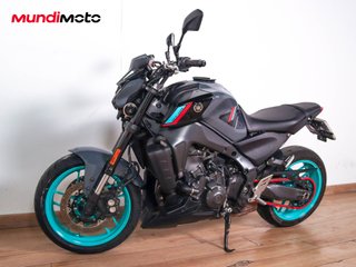 YAMAHA MT 09