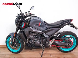 YAMAHA MT 09