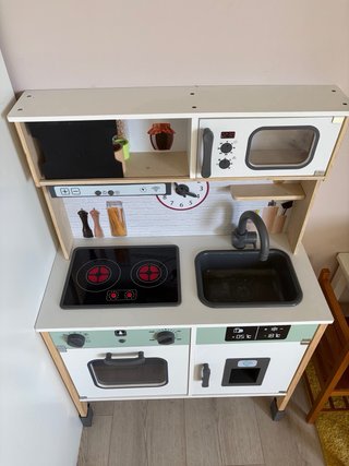 Cocinita infantil de juguete