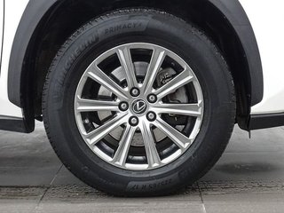 Lexus NX   2.5 300h Business 2WD