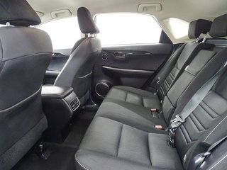 Lexus NX   2.5 300h Business 2WD