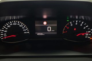 Peugeot 2008   Active Pack Puretech 100 SS 6 Vel. MAN
